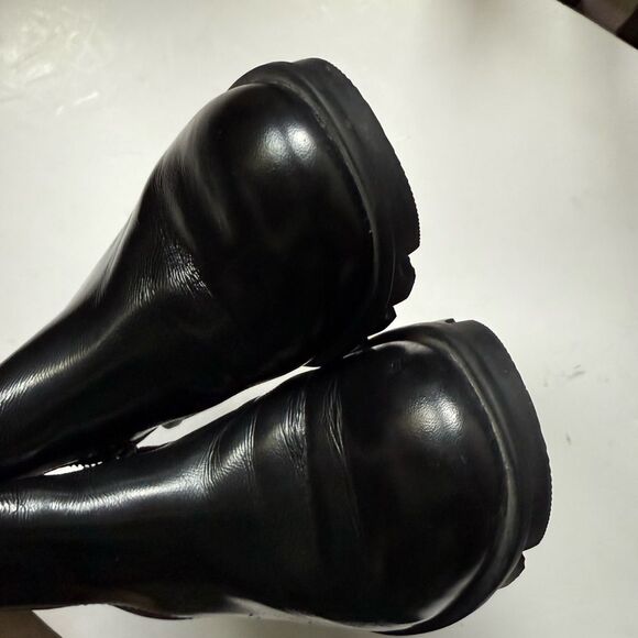 Sorel Phoenix Zip Waterproof Lug Sole Boot in Patent Black 8 - Picture 11 of 15